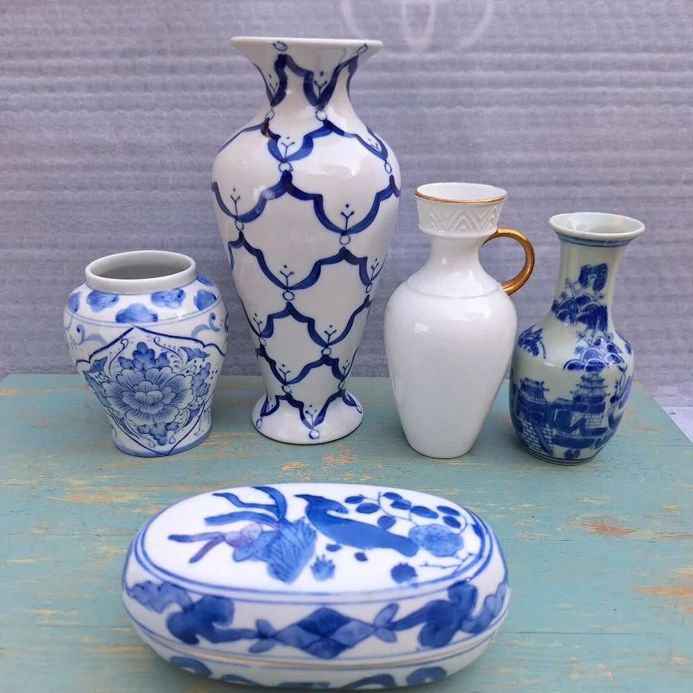Vintage Porcelain Bud Vase Hand Painted Ancient Chinese Makers Mark Blue Decor - Picture 6 of 14
